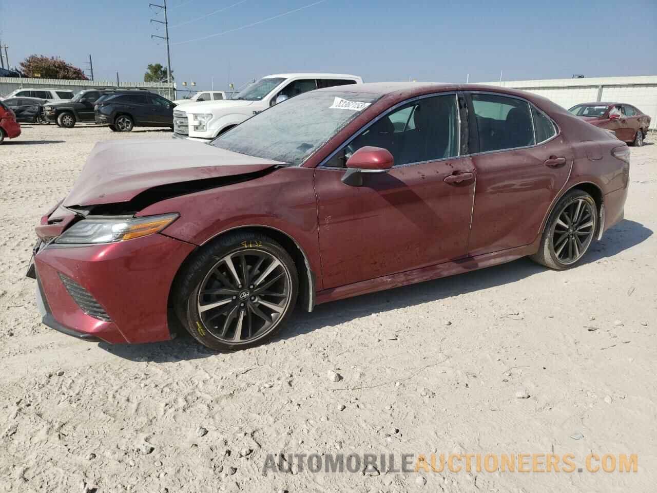 4T1B61HK2JU581333 TOYOTA CAMRY 2018