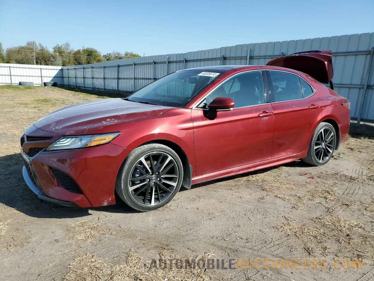 4T1B61HK2JU643572 TOYOTA CAMRY 2018