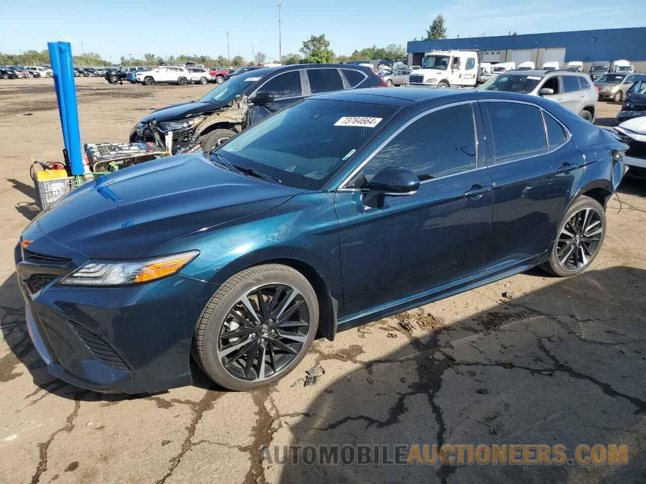 4T1B61HK2JU660274 TOYOTA CAMRY 2018