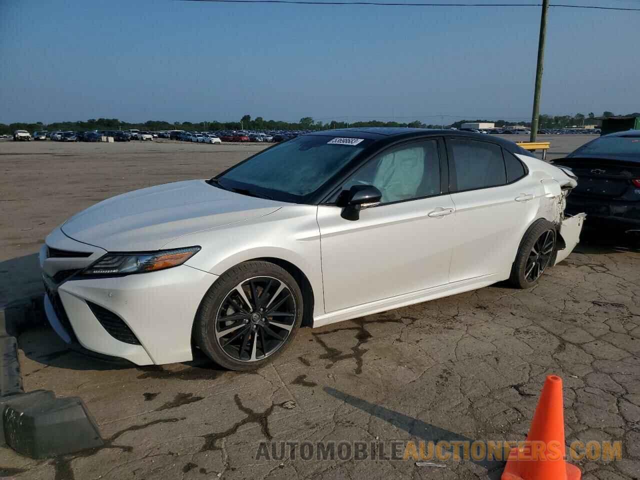 4T1B61HK3JU004083 TOYOTA CAMRY 2018