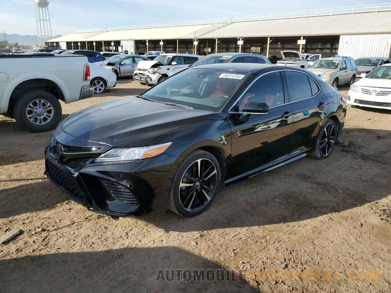 4T1B61HK3JU012409 TOYOTA CAMRY 2018