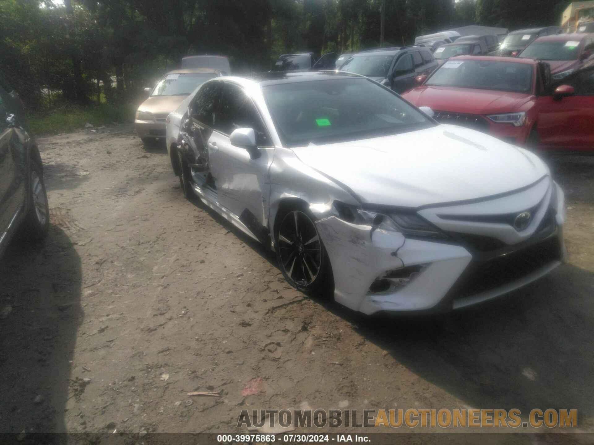 4T1B61HK3JU018016 TOYOTA CAMRY 2018