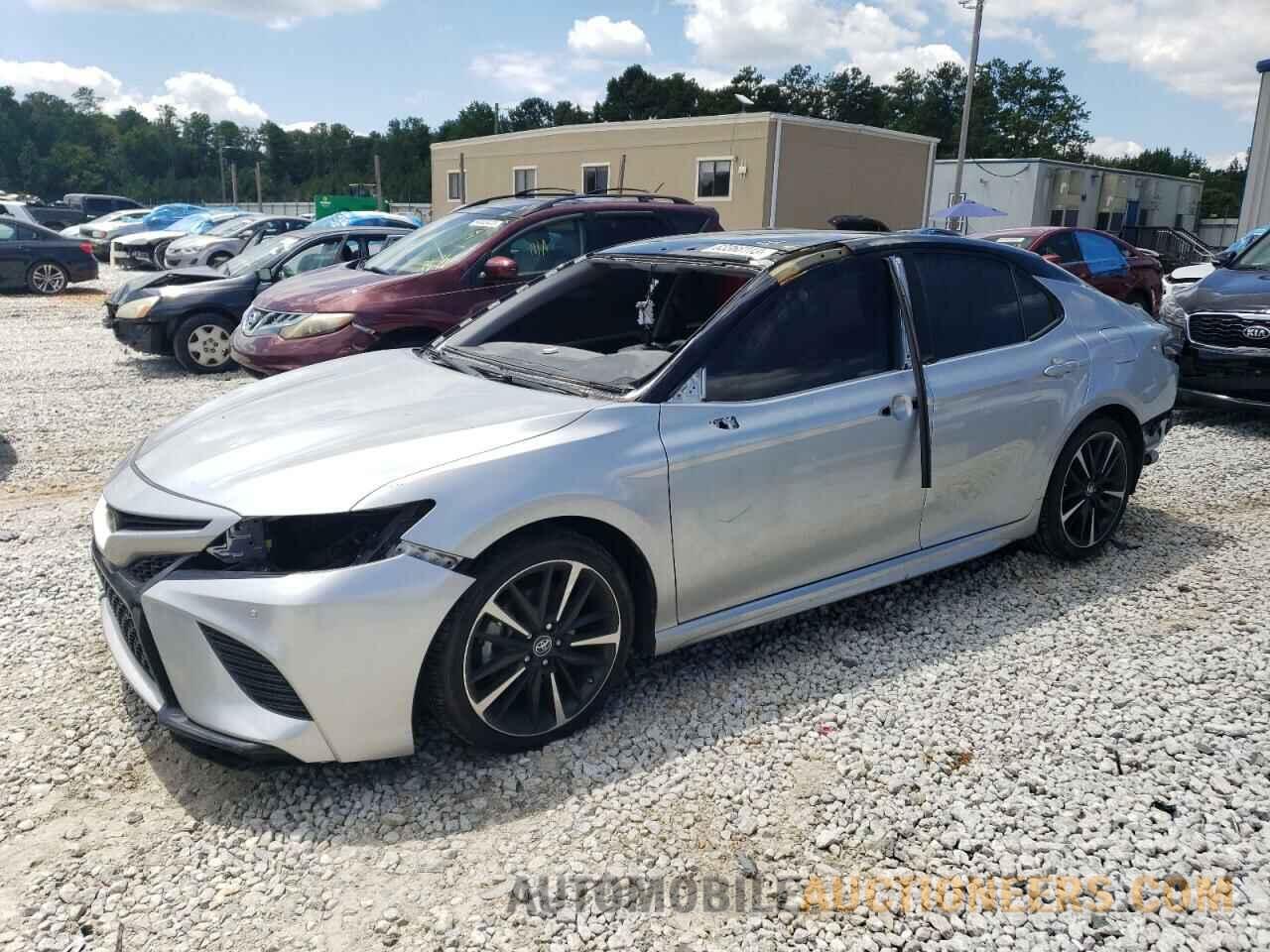 4T1B61HK3JU035625 TOYOTA CAMRY 2018