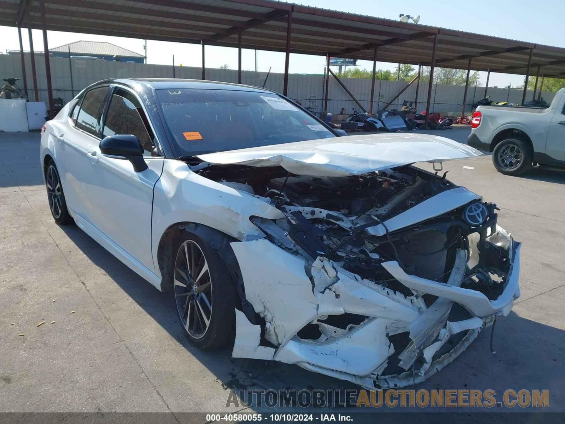 4T1B61HK3JU057009 TOYOTA CAMRY 2018