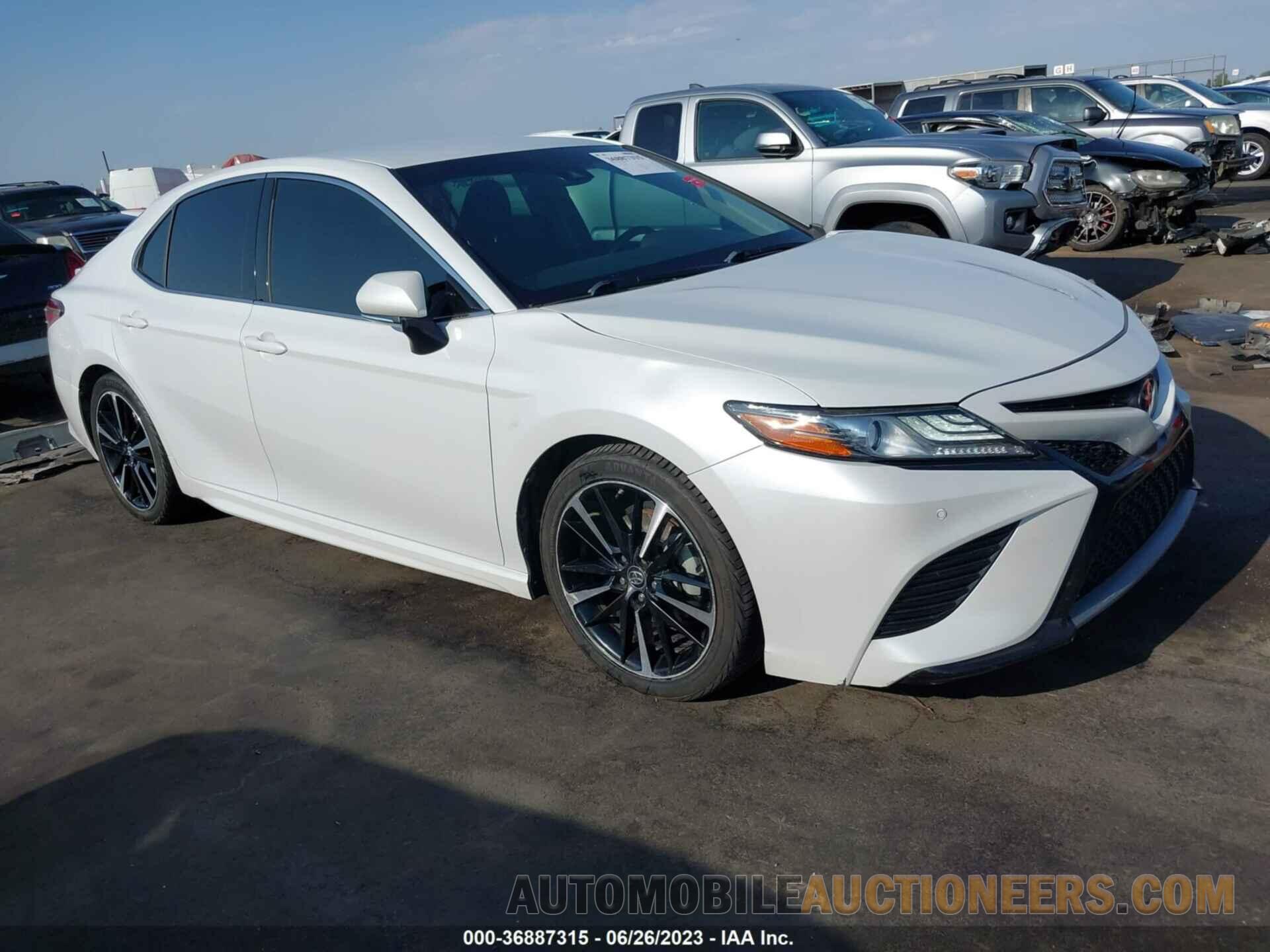 4T1B61HK3JU065823 TOYOTA CAMRY 2018