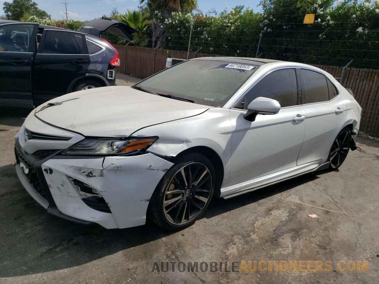 4T1B61HK3JU085120 TOYOTA CAMRY 2018