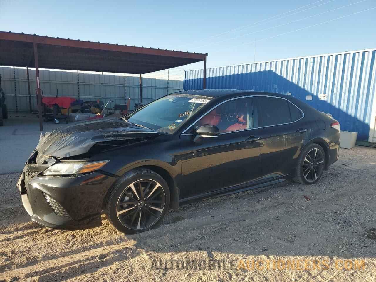 4T1B61HK3JU112073 TOYOTA CAMRY 2018