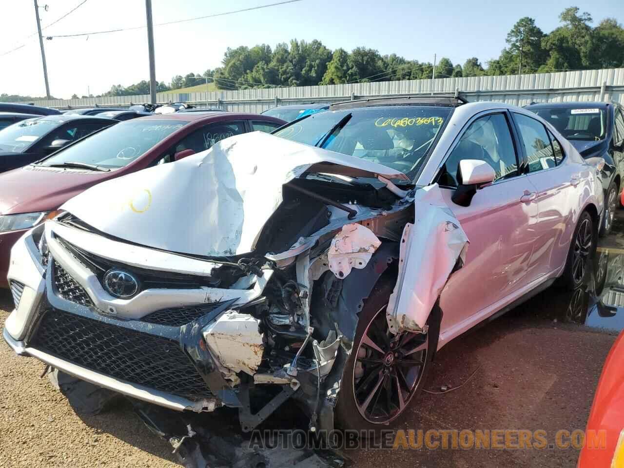 4T1B61HK3JU112185 TOYOTA CAMRY 2018