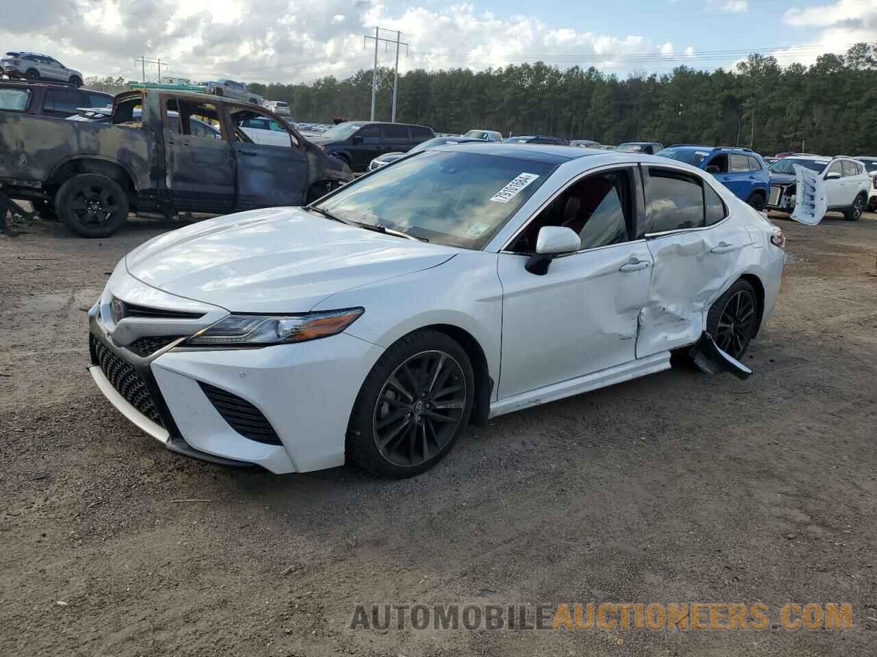 4T1B61HK3JU117080 TOYOTA CAMRY 2018