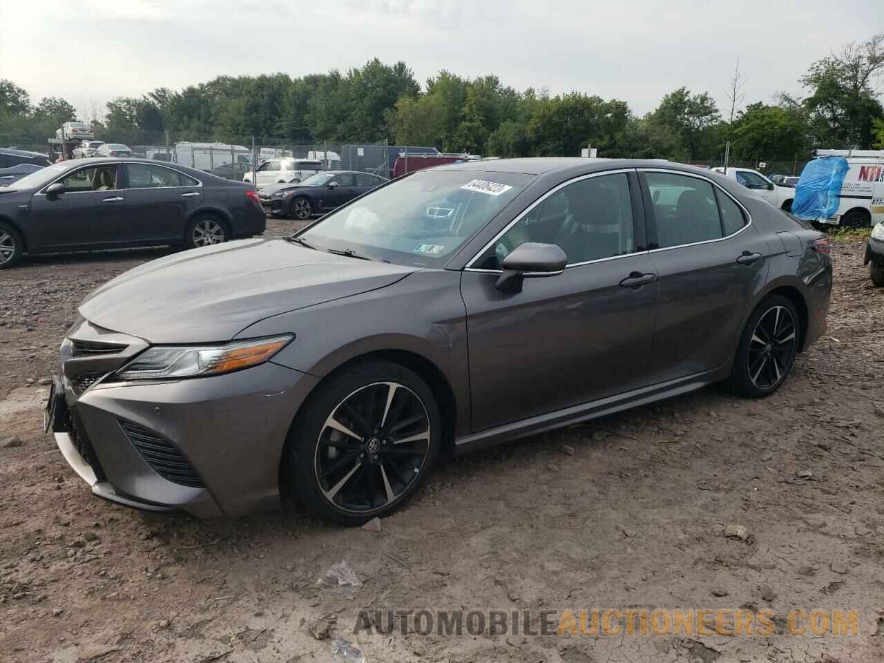 4T1B61HK3JU130329 TOYOTA CAMRY 2018