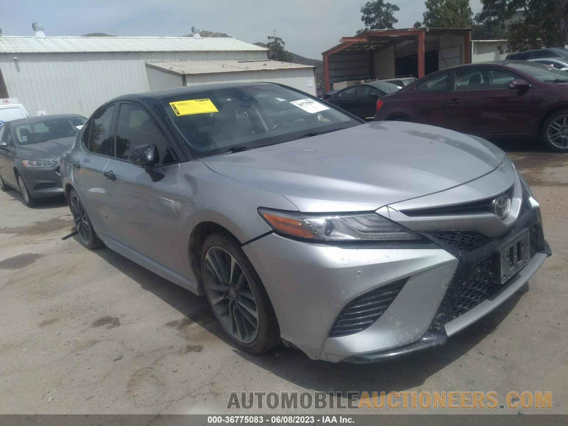 4T1B61HK3JU133523 TOYOTA CAMRY 2018