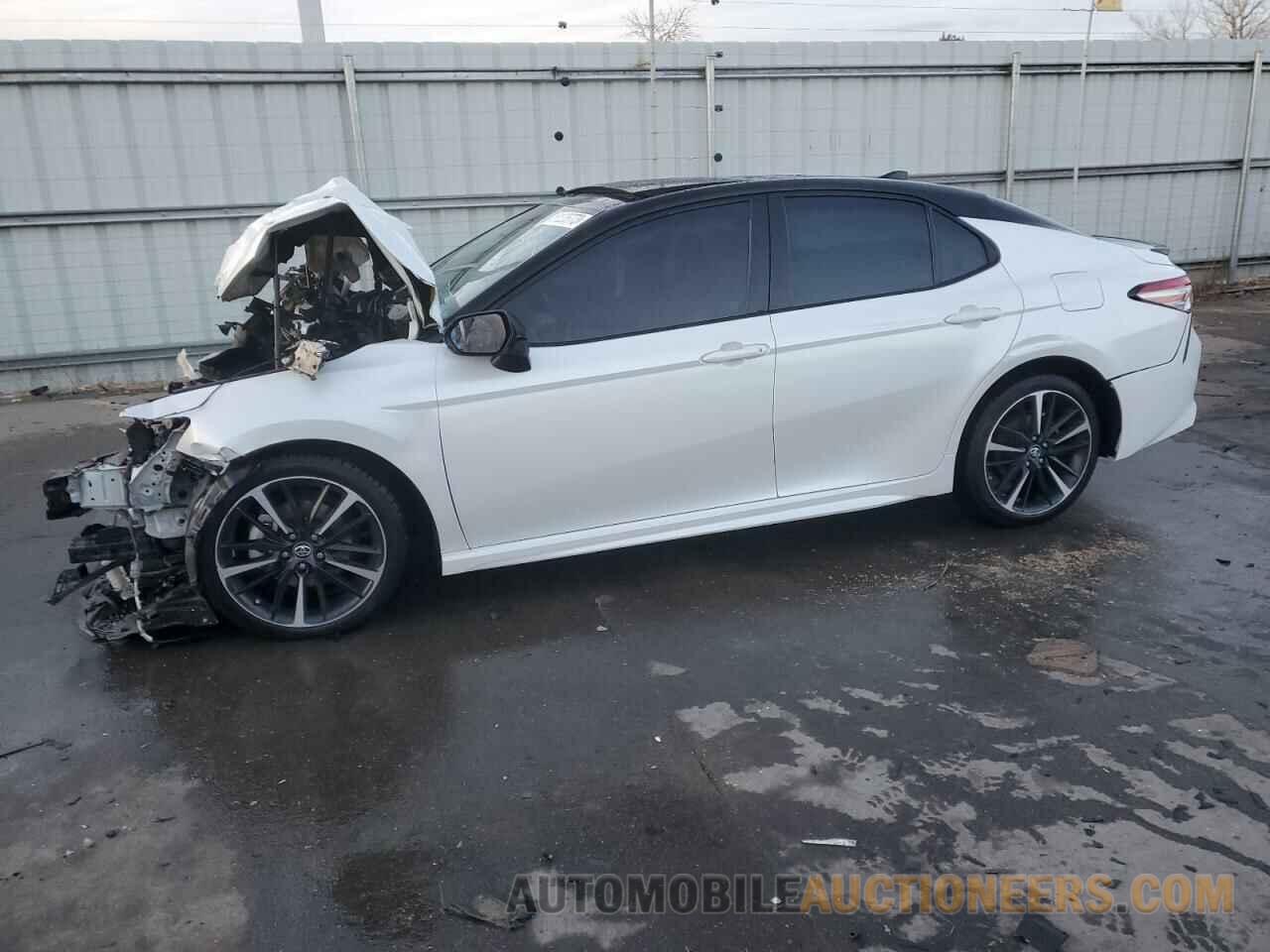 4T1B61HK3JU138513 TOYOTA CAMRY 2018