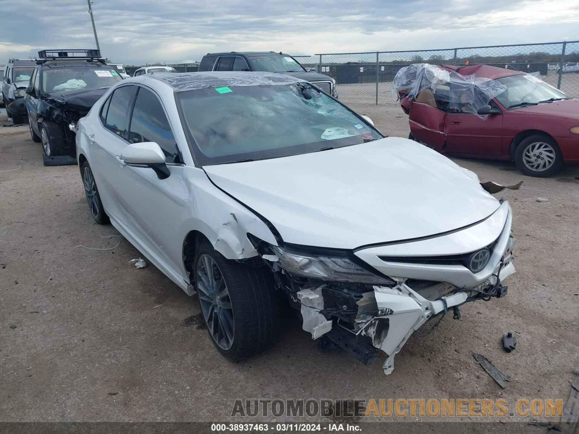 4T1B61HK3JU155716 TOYOTA CAMRY 2018