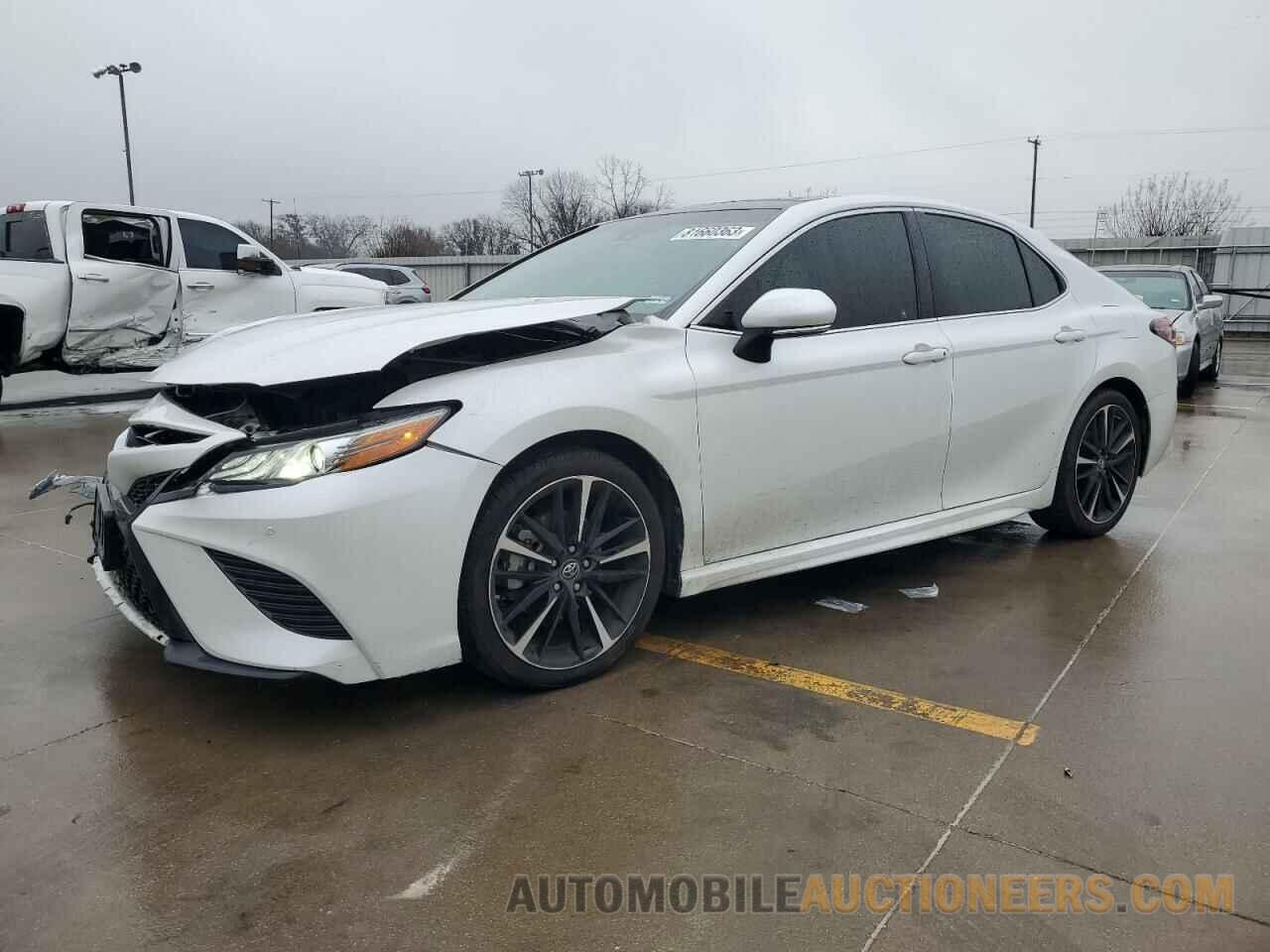 4T1B61HK3JU158213 TOYOTA CAMRY 2018