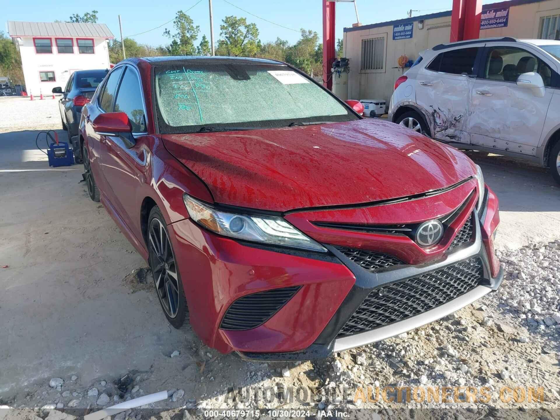 4T1B61HK3JU640261 TOYOTA CAMRY 2018