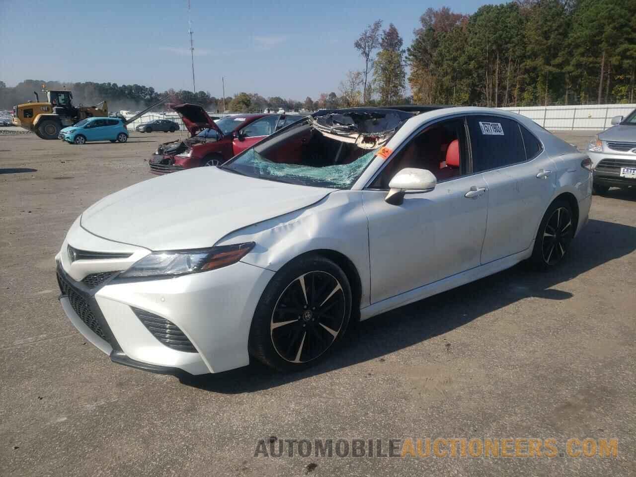 4T1B61HK3JU658078 TOYOTA CAMRY 2018