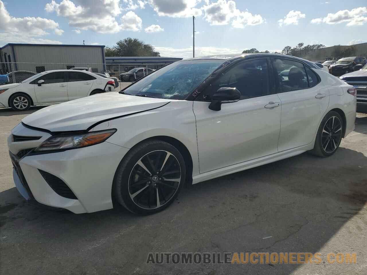 4T1B61HK3KU207122 TOYOTA CAMRY 2019