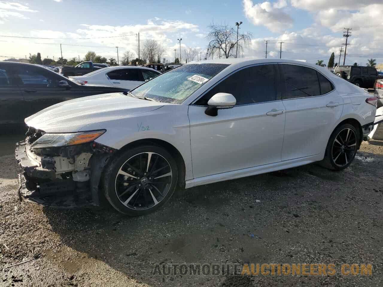 4T1B61HK4JU005727 TOYOTA CAMRY 2018