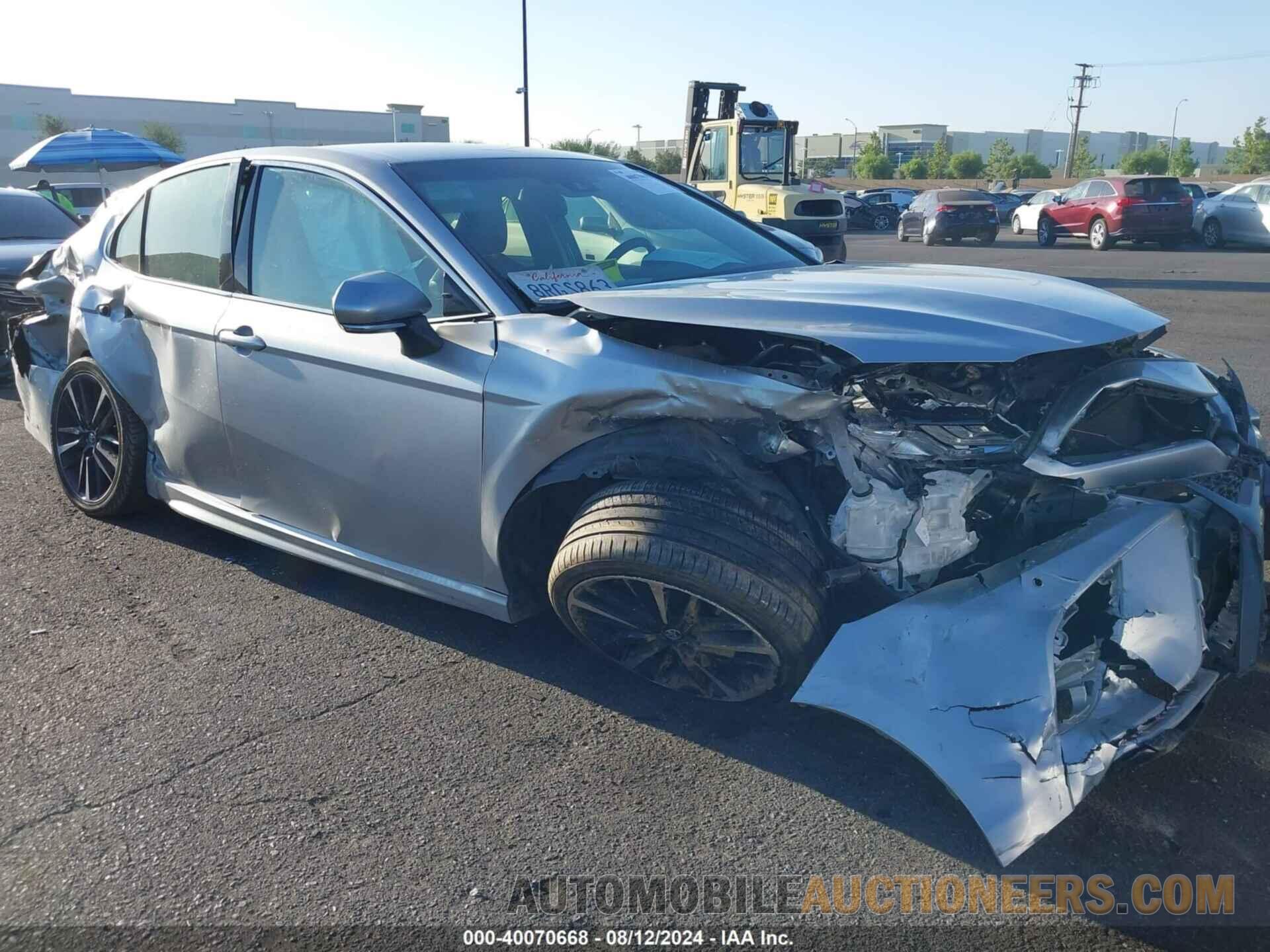 4T1B61HK4JU015979 TOYOTA CAMRY 2018