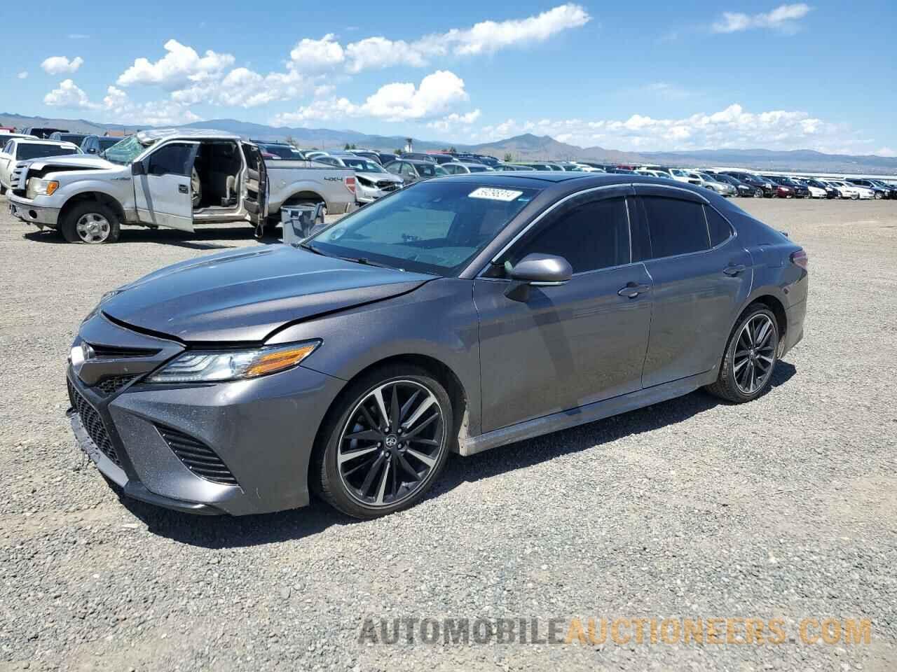 4T1B61HK4JU042437 TOYOTA CAMRY 2018