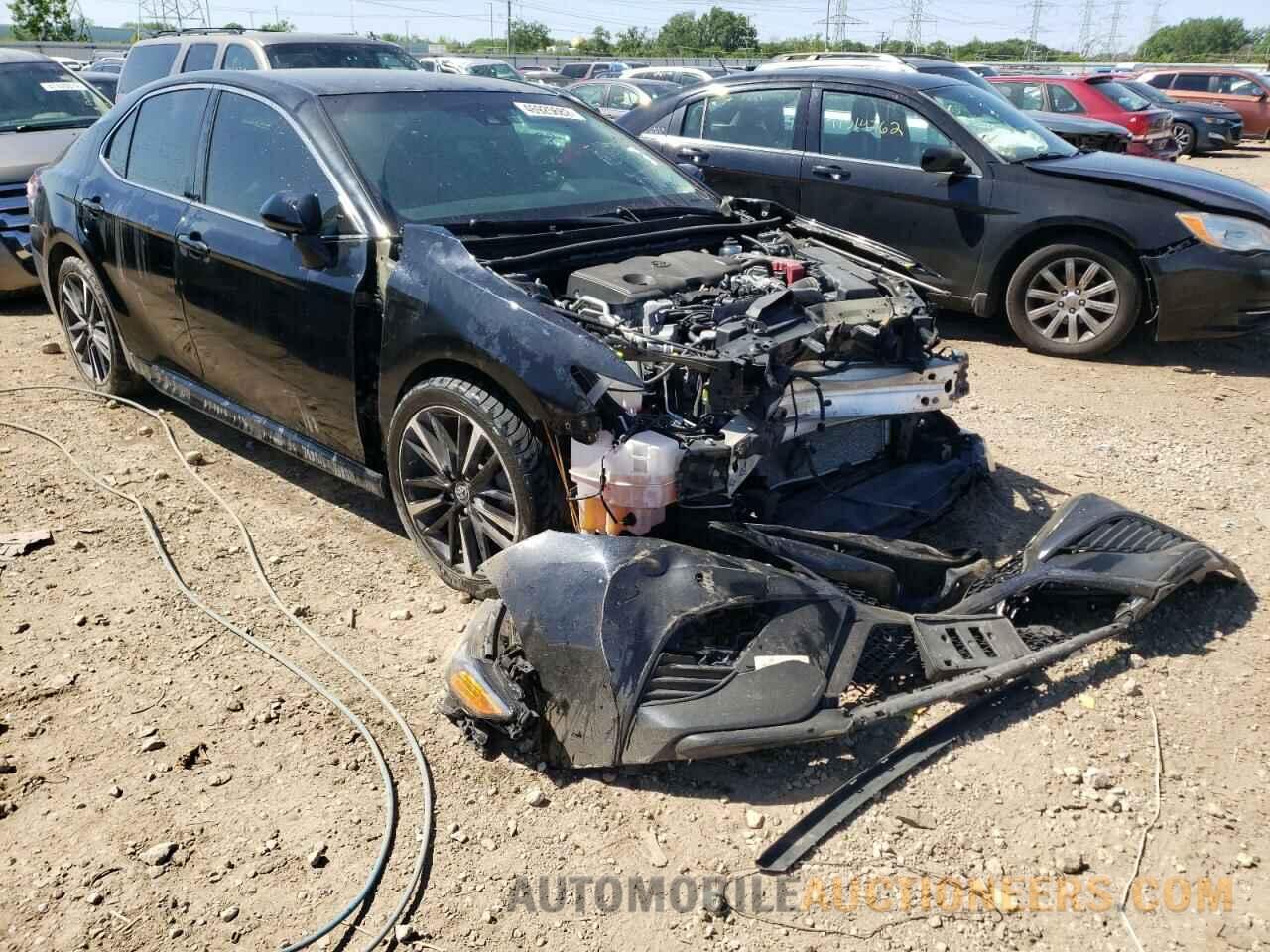 4T1B61HK4JU075860 TOYOTA CAMRY 2018