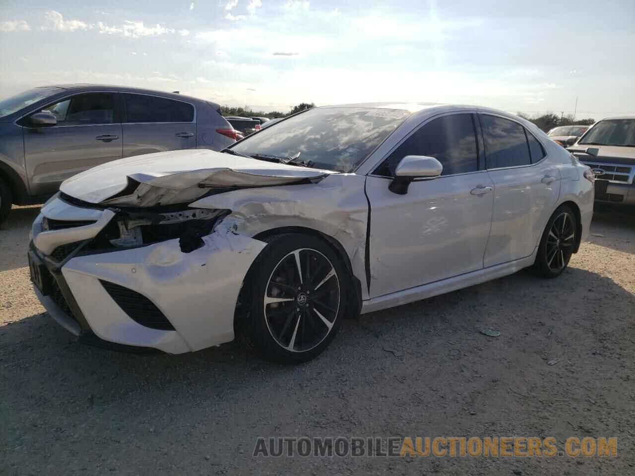 4T1B61HK4JU149892 TOYOTA CAMRY 2018