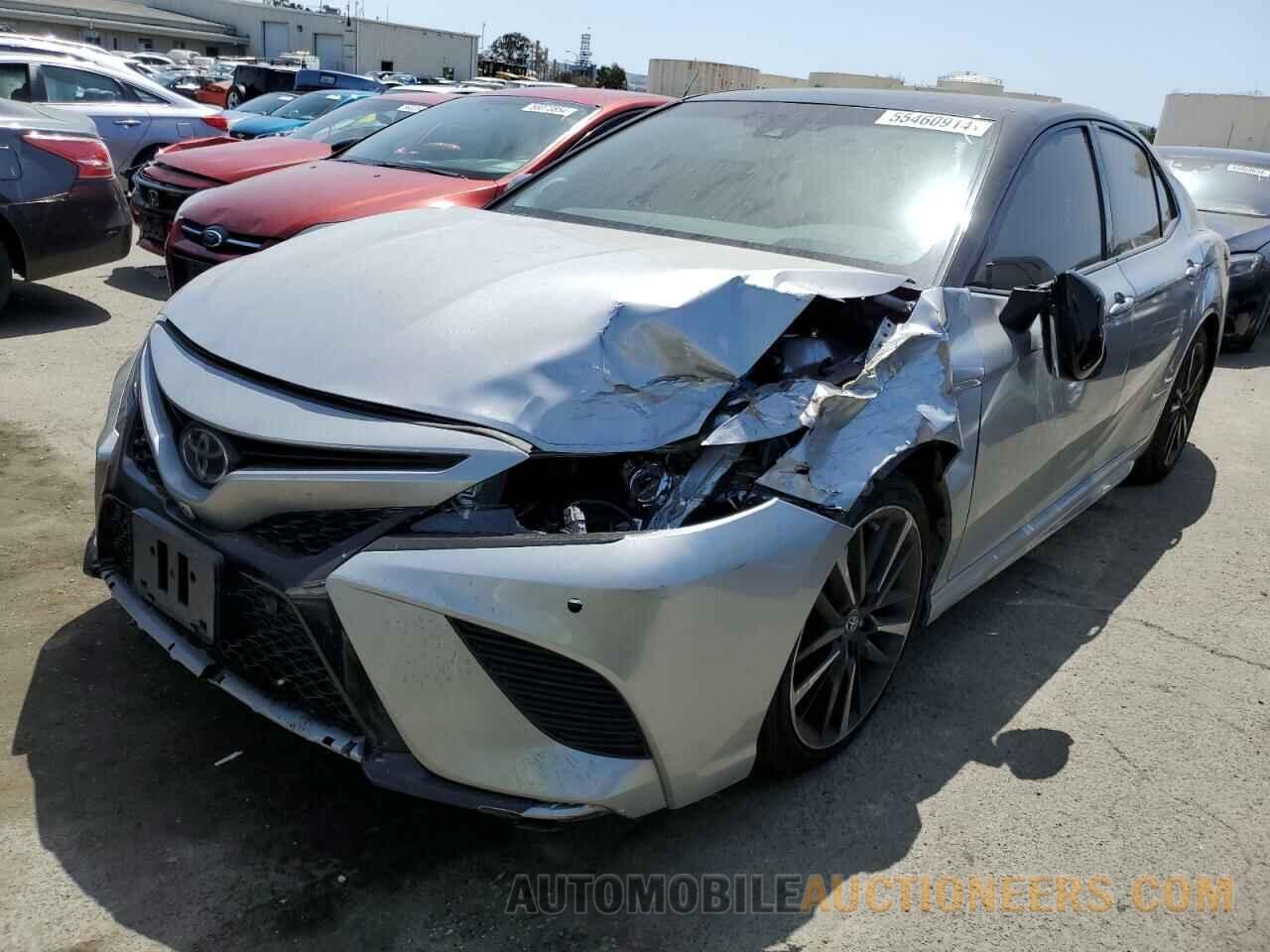 4T1B61HK4JU153893 TOYOTA CAMRY 2018