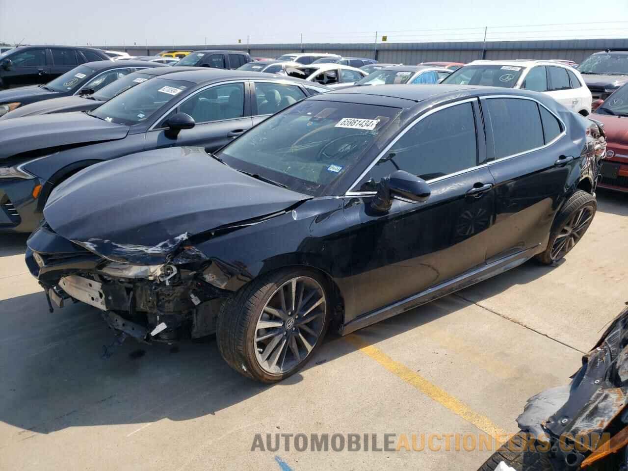 4T1B61HK4JU500624 TOYOTA CAMRY 2018