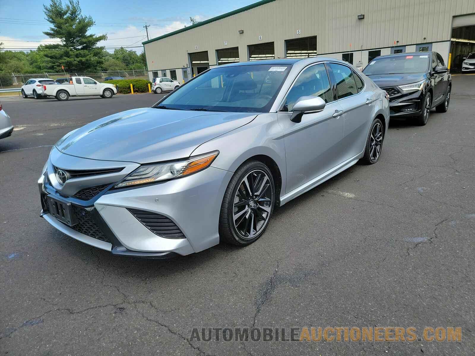 4T1B61HK4JU512191 Toyota Camry 2018