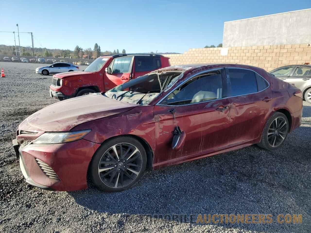 4T1B61HK4JU519660 TOYOTA CAMRY 2018