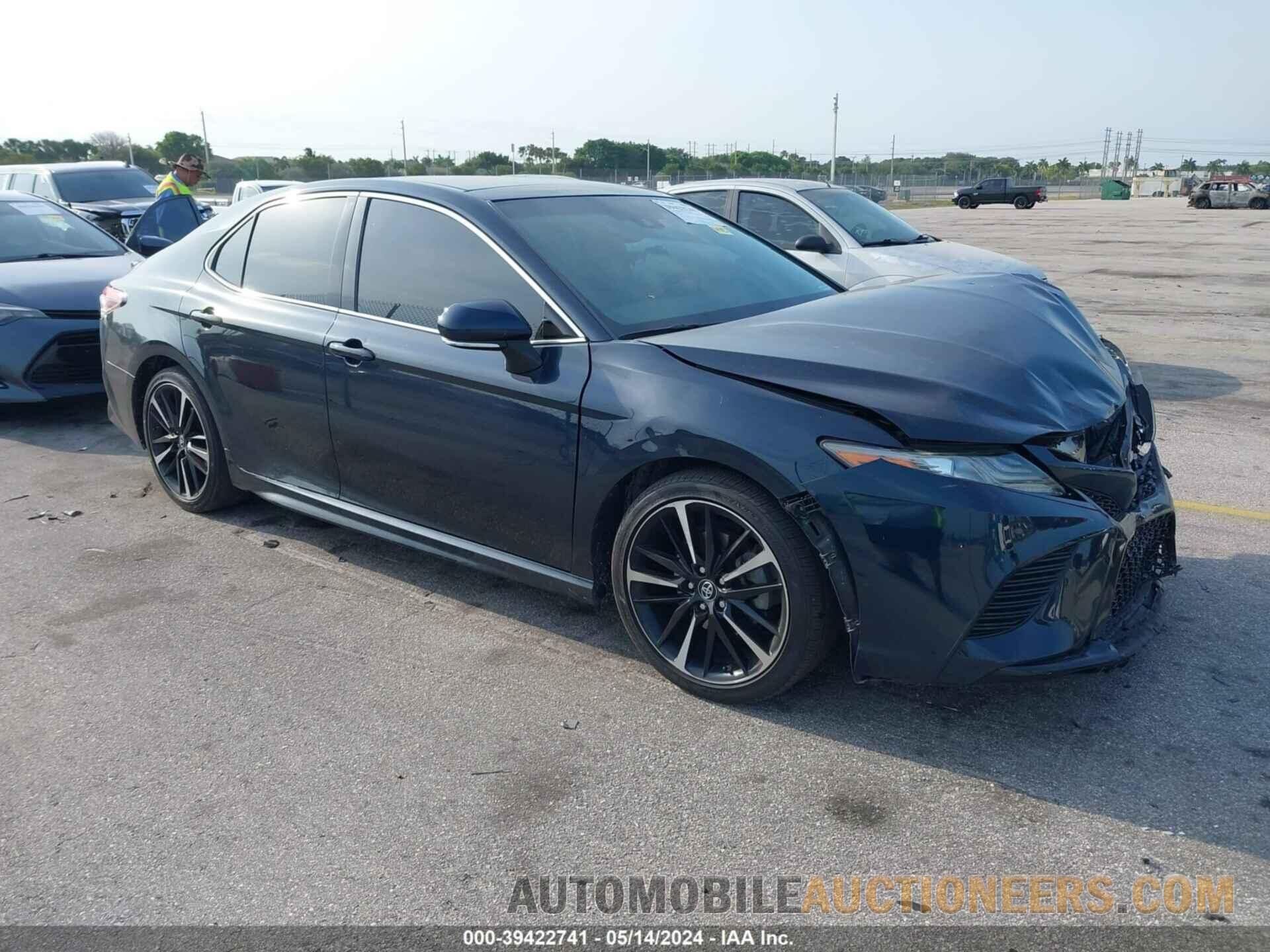 4T1B61HK4JU536975 TOYOTA CAMRY 2018