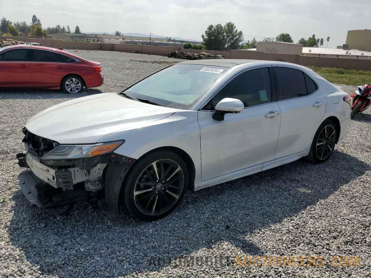 4T1B61HK4JU644156 TOYOTA CAMRY 2018