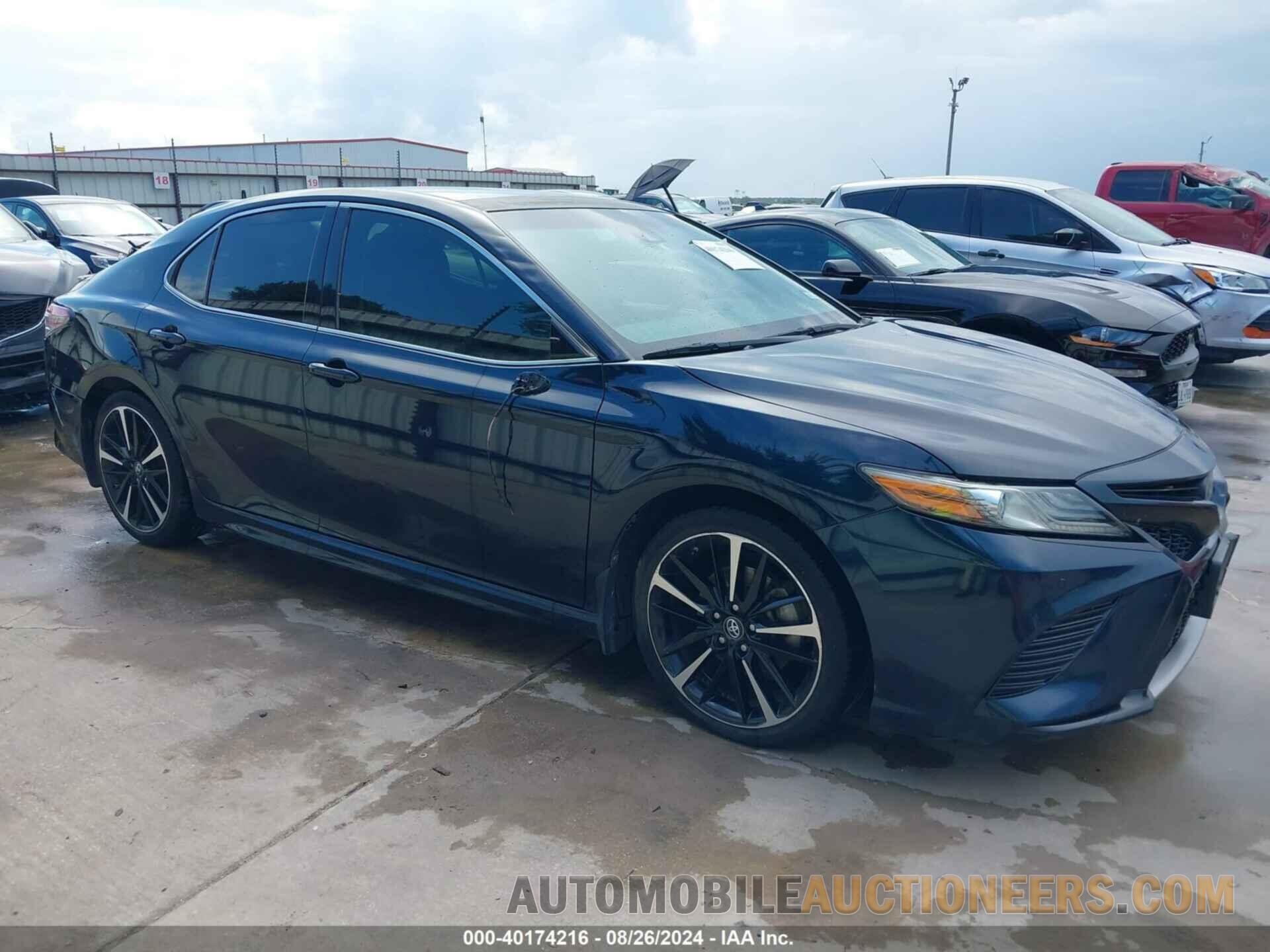 4T1B61HK4JU652810 TOYOTA CAMRY 2018