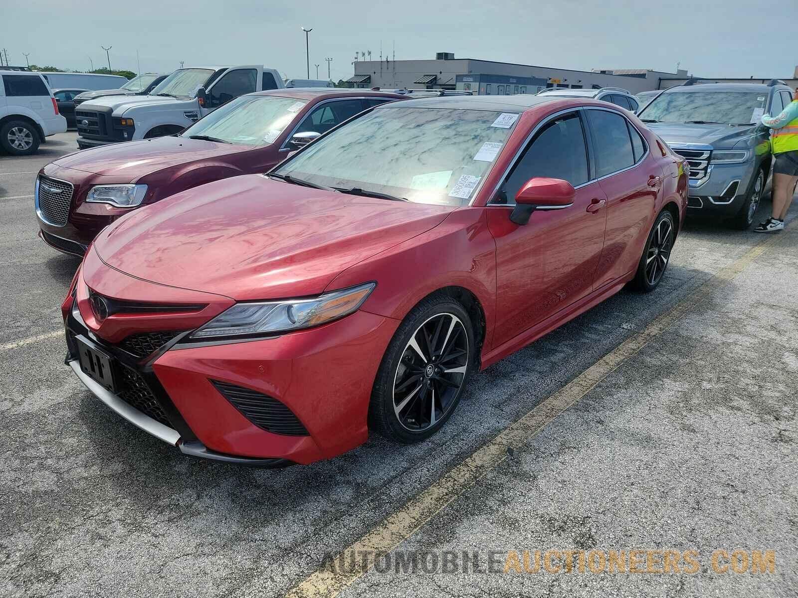 4T1B61HK4KU182473 Toyota Camry 2019