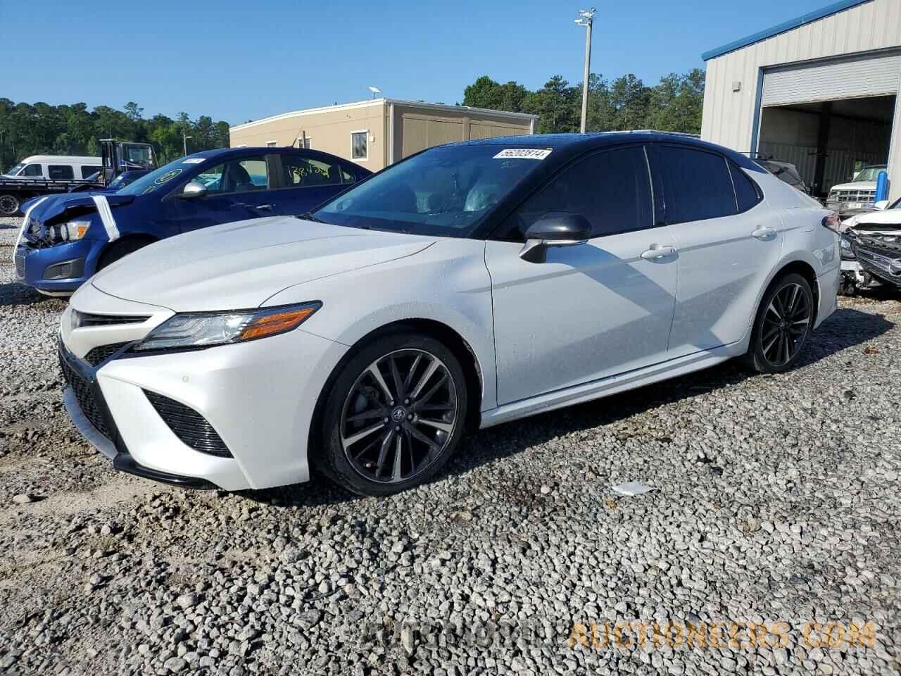 4T1B61HK5JU003064 TOYOTA CAMRY 2018