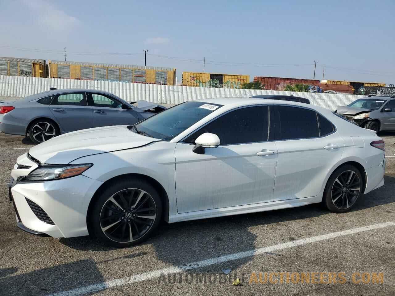 4T1B61HK5JU053088 TOYOTA CAMRY 2018