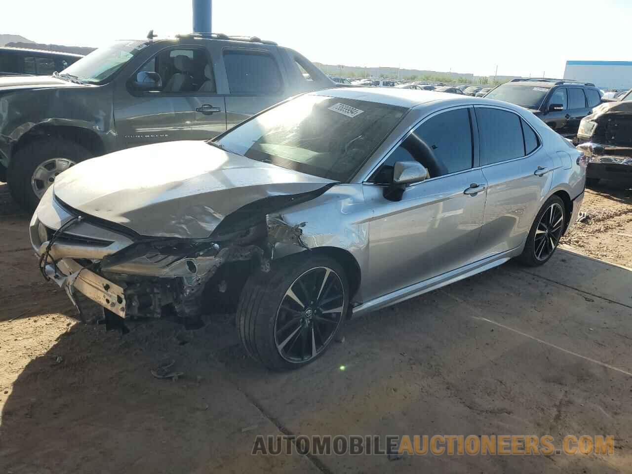 4T1B61HK5JU064480 TOYOTA CAMRY 2018