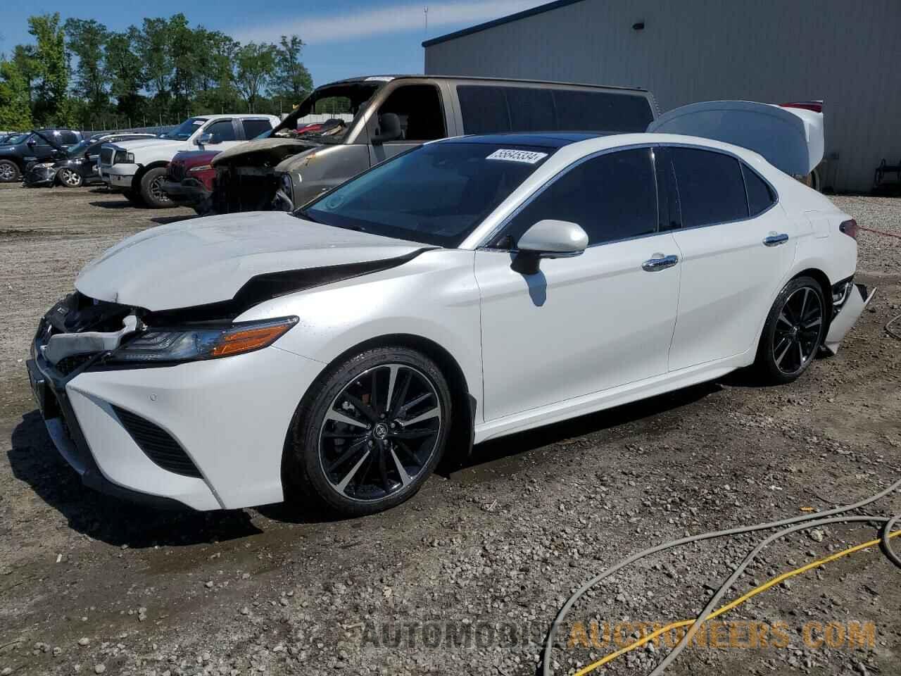 4T1B61HK5JU083868 TOYOTA CAMRY 2018