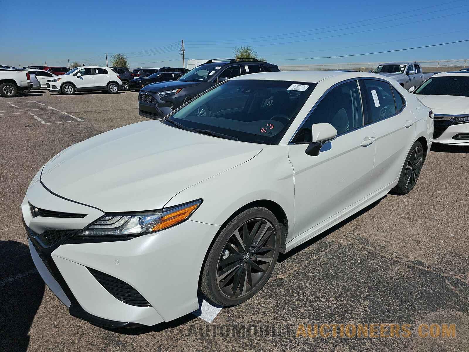 4T1B61HK5JU096670 Toyota Camry 2018