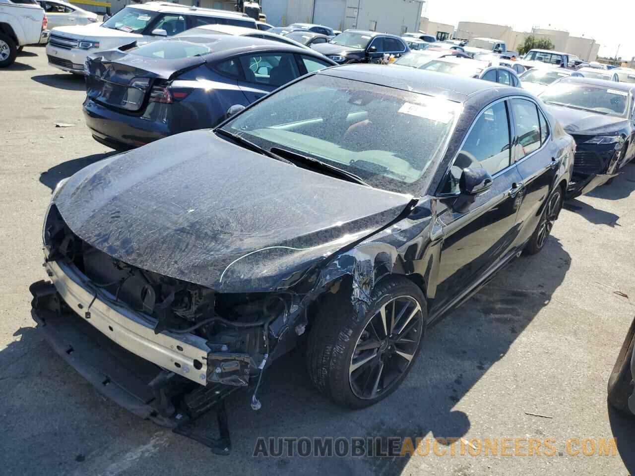 4T1B61HK5JU110549 TOYOTA CAMRY 2018