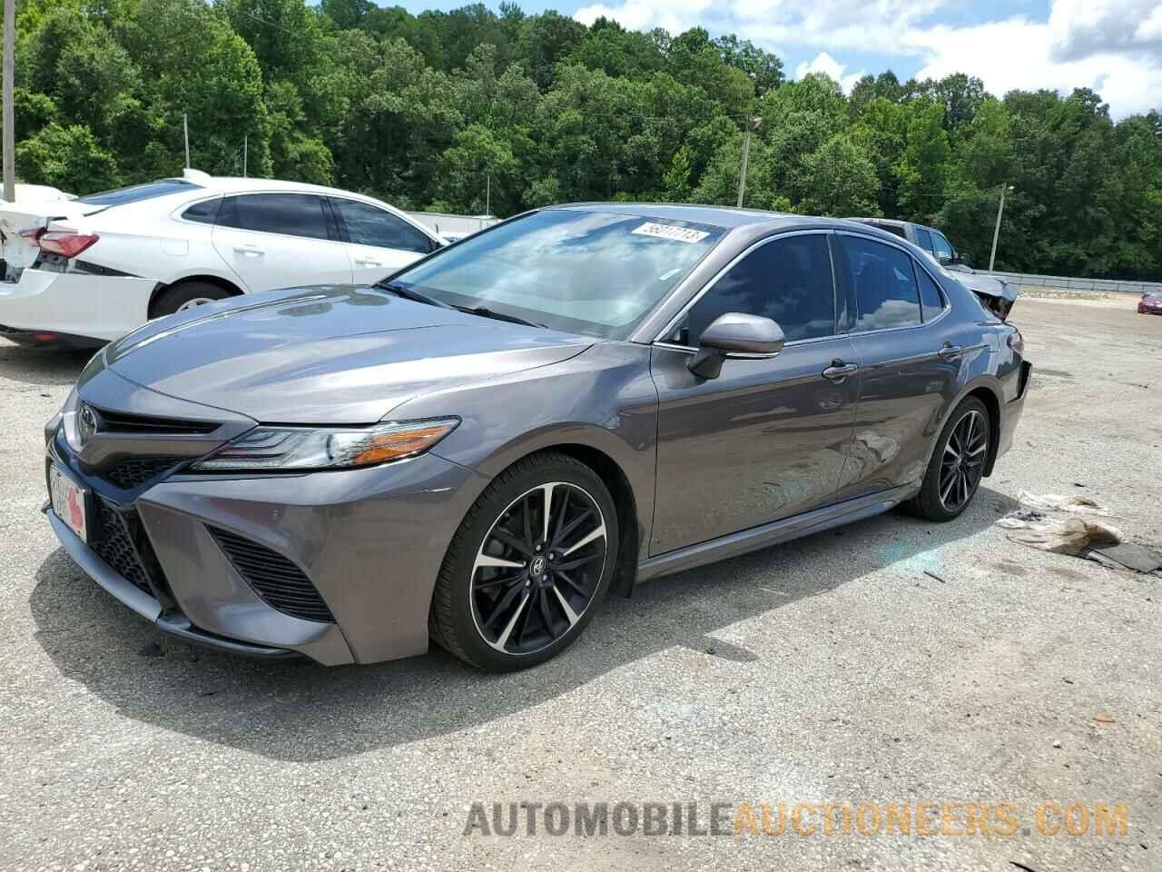 4T1B61HK5JU113113 TOYOTA CAMRY 2018