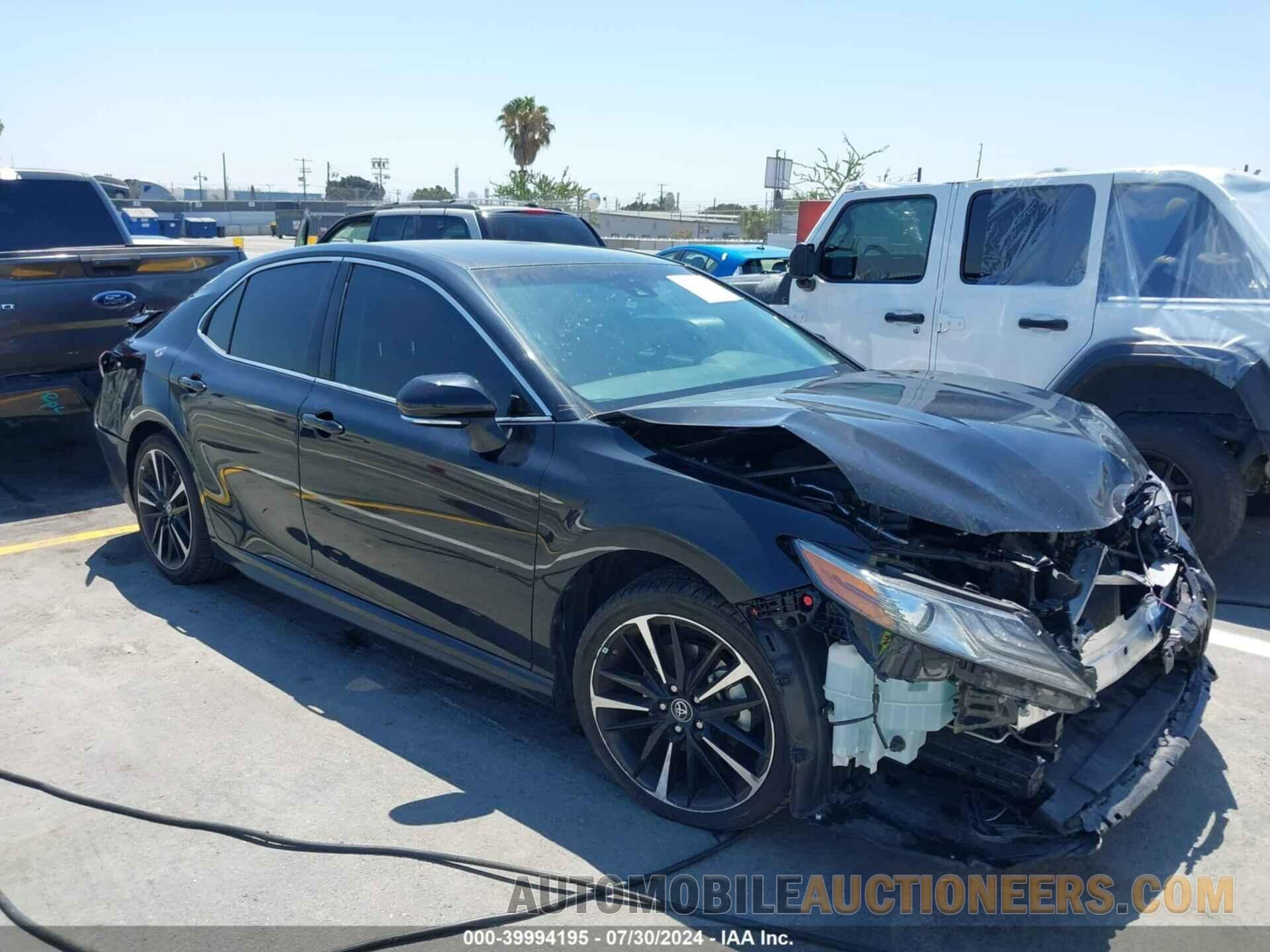 4T1B61HK5JU143017 TOYOTA CAMRY 2018