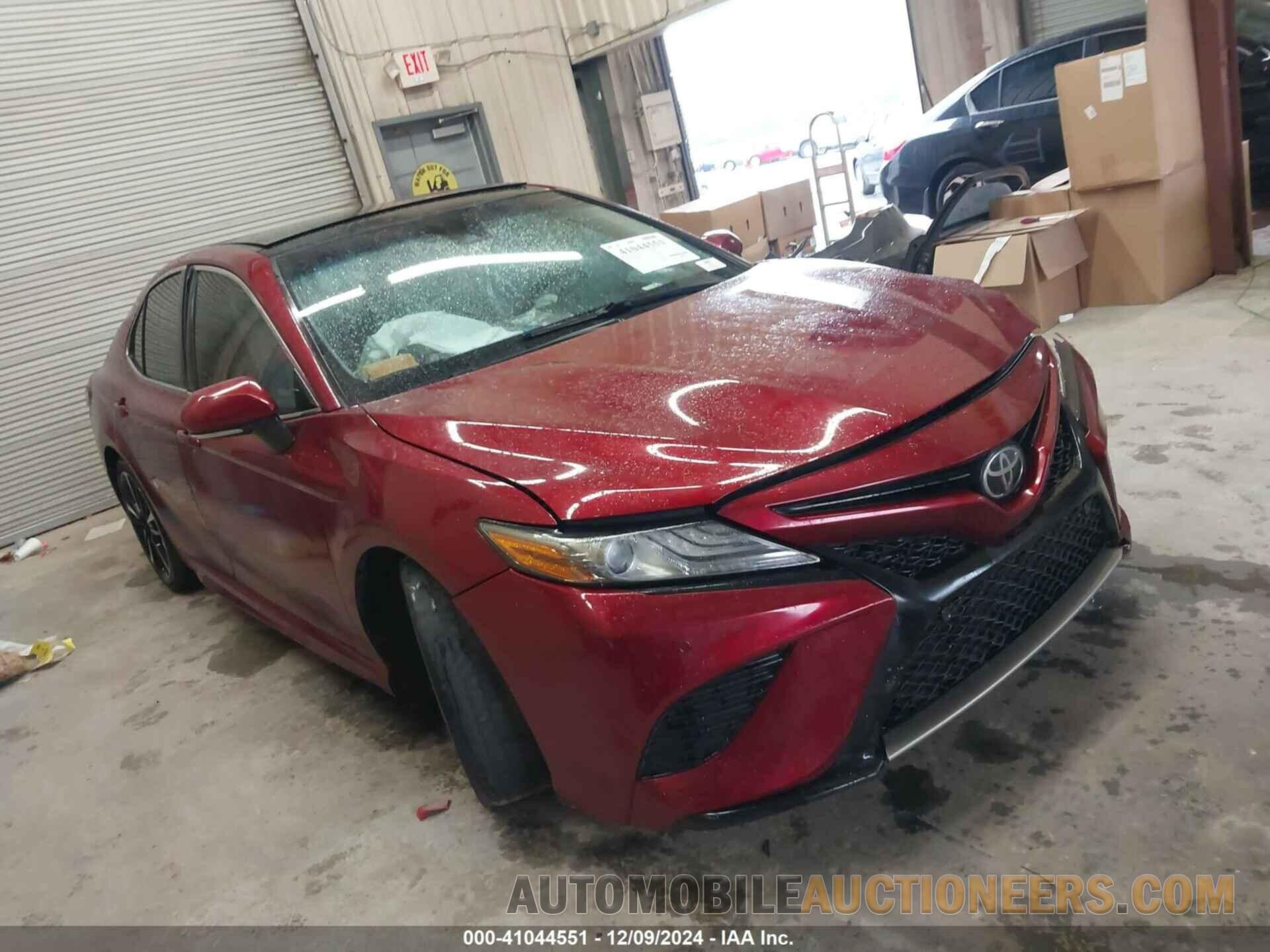 4T1B61HK5JU516623 TOYOTA CAMRY 2018