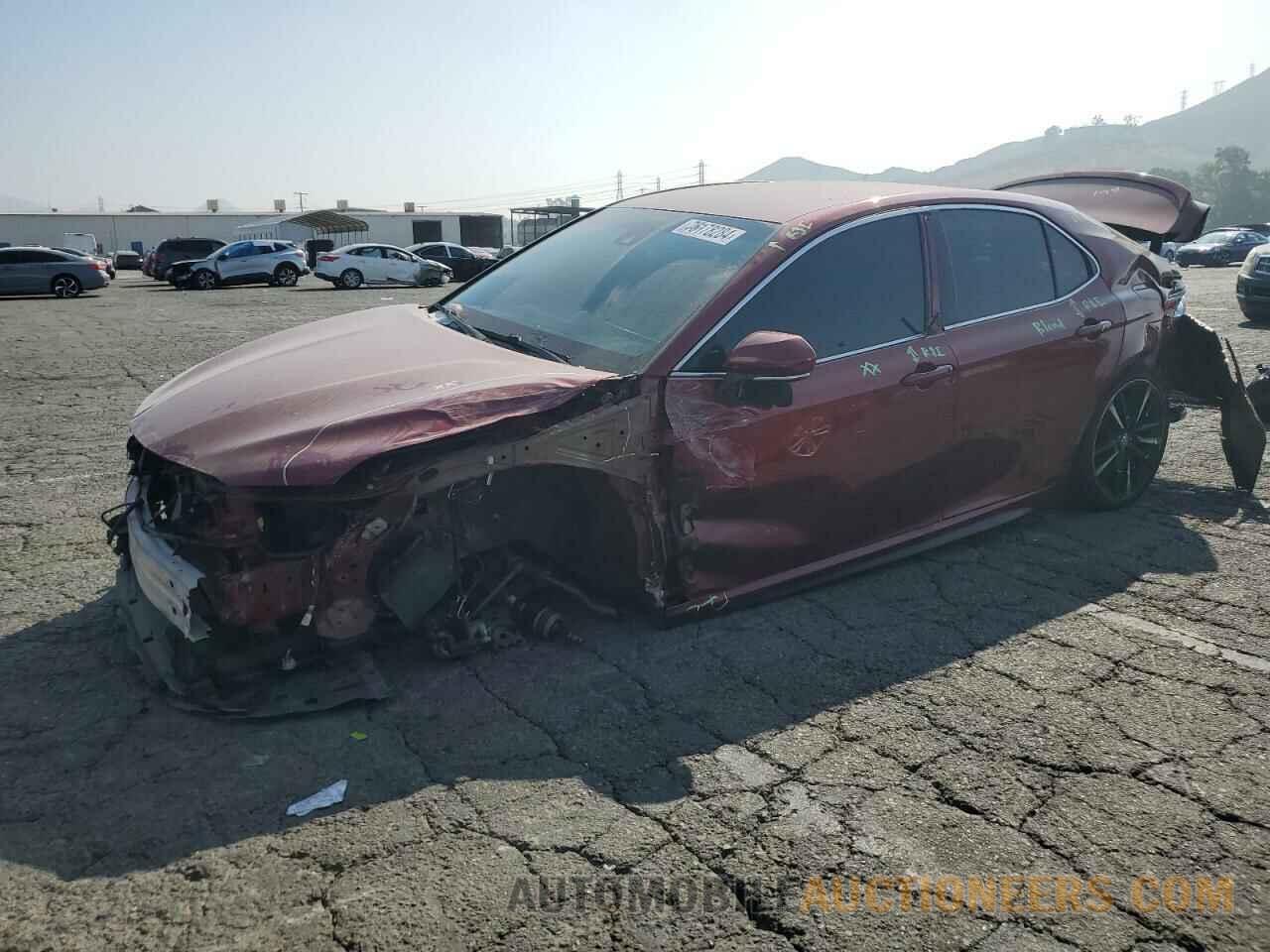 4T1B61HK5JU534488 TOYOTA CAMRY 2018