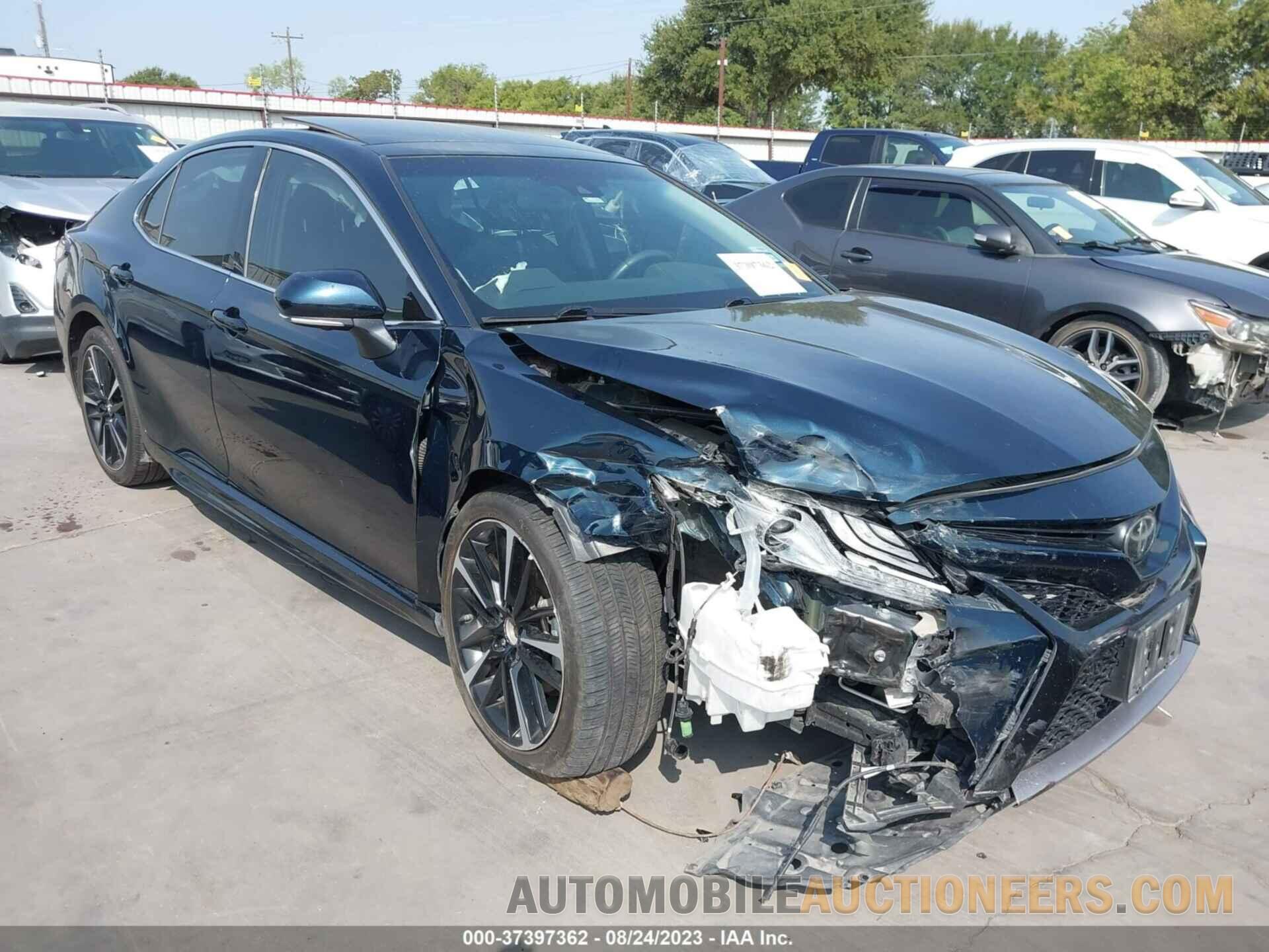 4T1B61HK5JU666134 TOYOTA CAMRY 2018