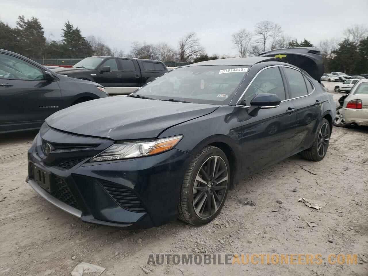 4T1B61HK5JU677053 TOYOTA CAMRY 2018