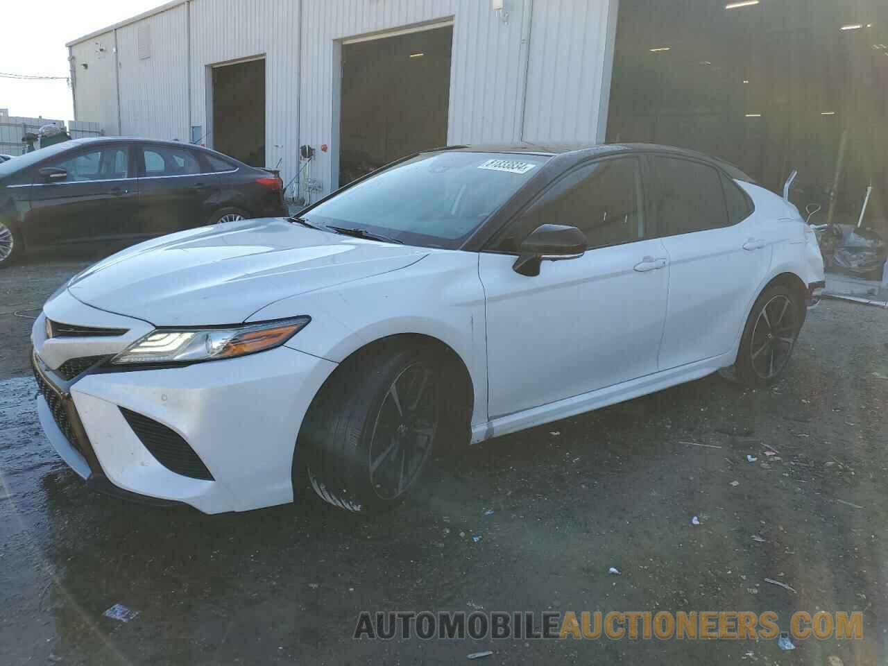 4T1B61HK5KU175290 TOYOTA CAMRY 2019