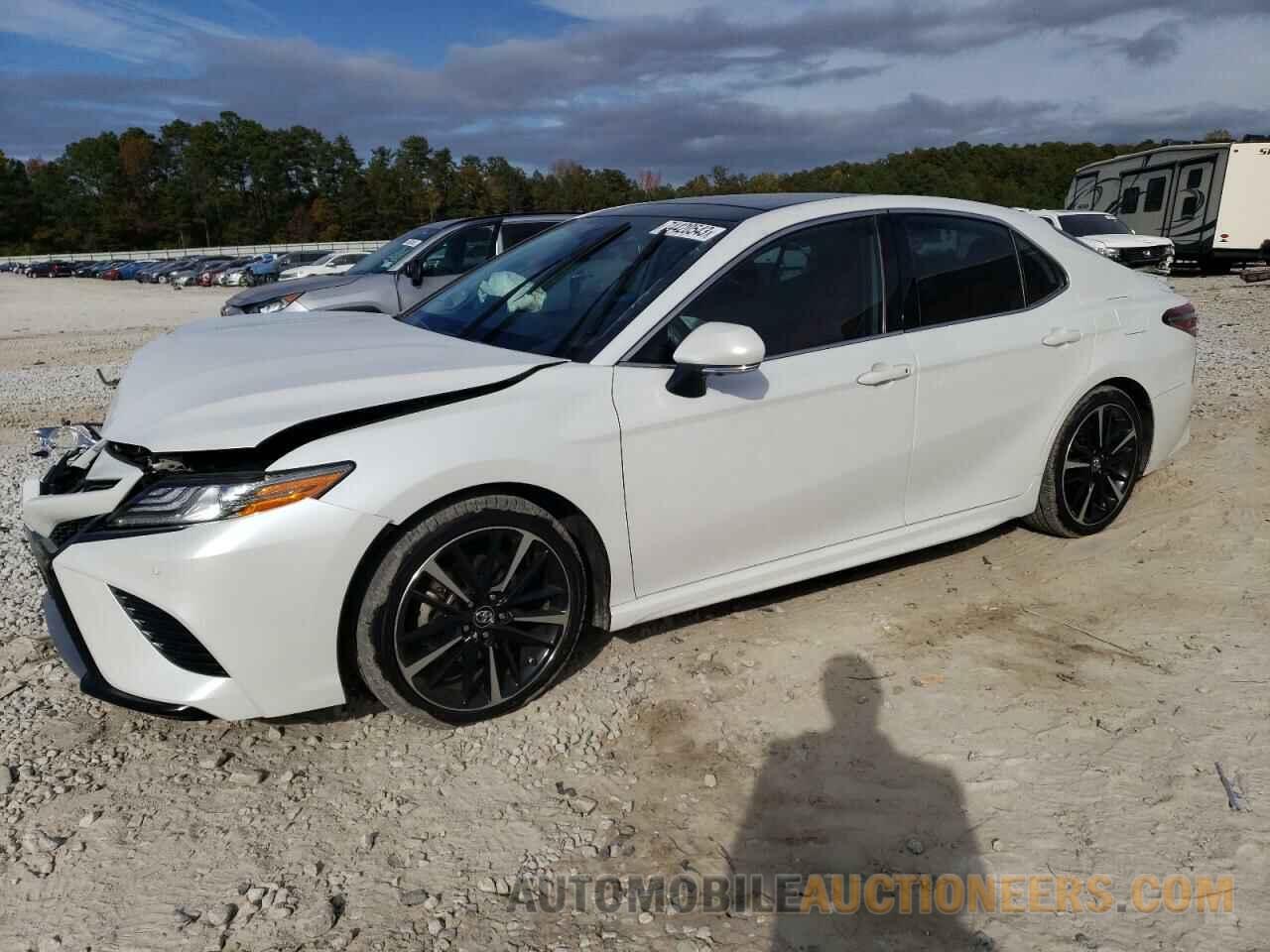 4T1B61HK5KU294666 TOYOTA CAMRY 2019