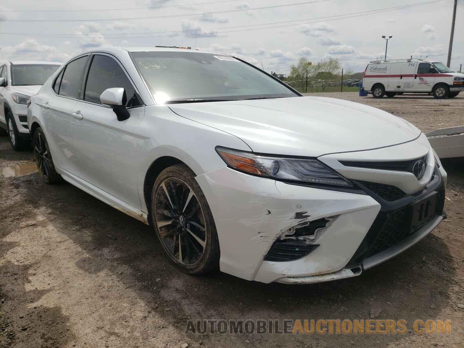 4T1B61HK6JU009407 TOYOTA CAMRY 2018