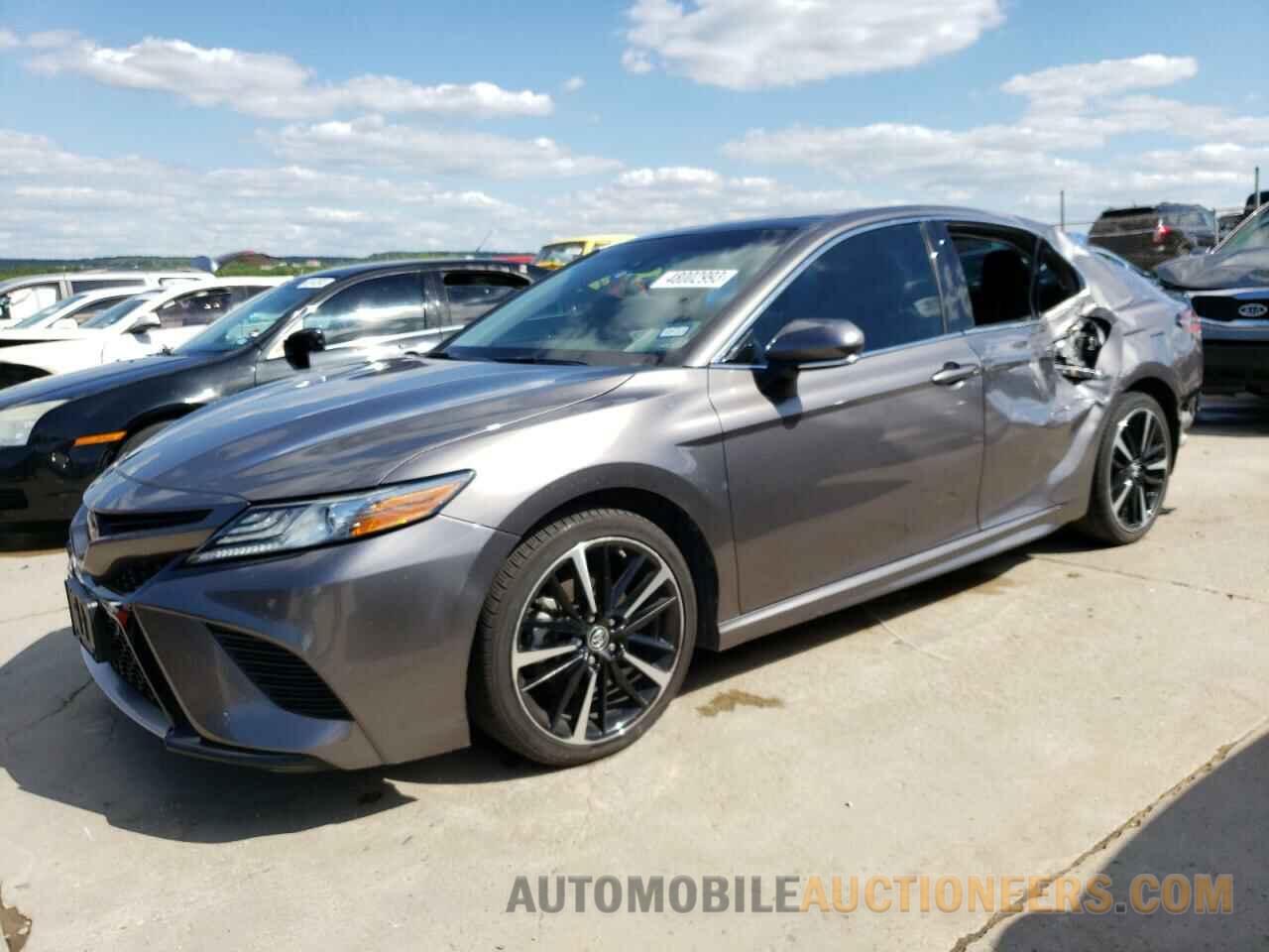 4T1B61HK6JU056341 TOYOTA CAMRY 2018